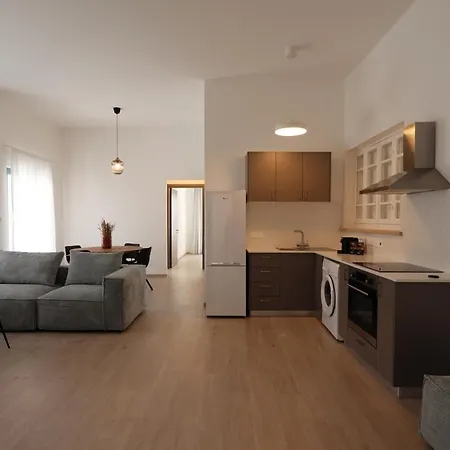 شقة Maison Zenon Center لارنكا