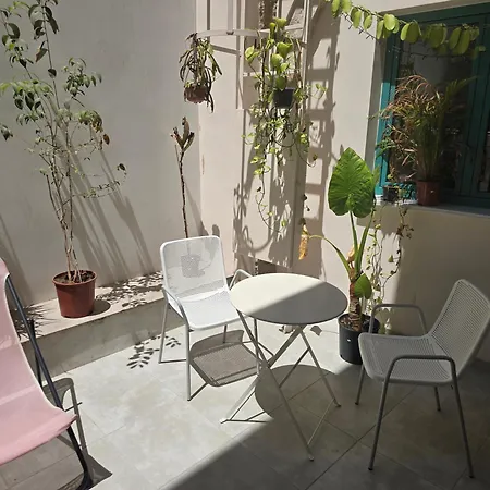 Διαμέρισμα Maison Zenon Center
